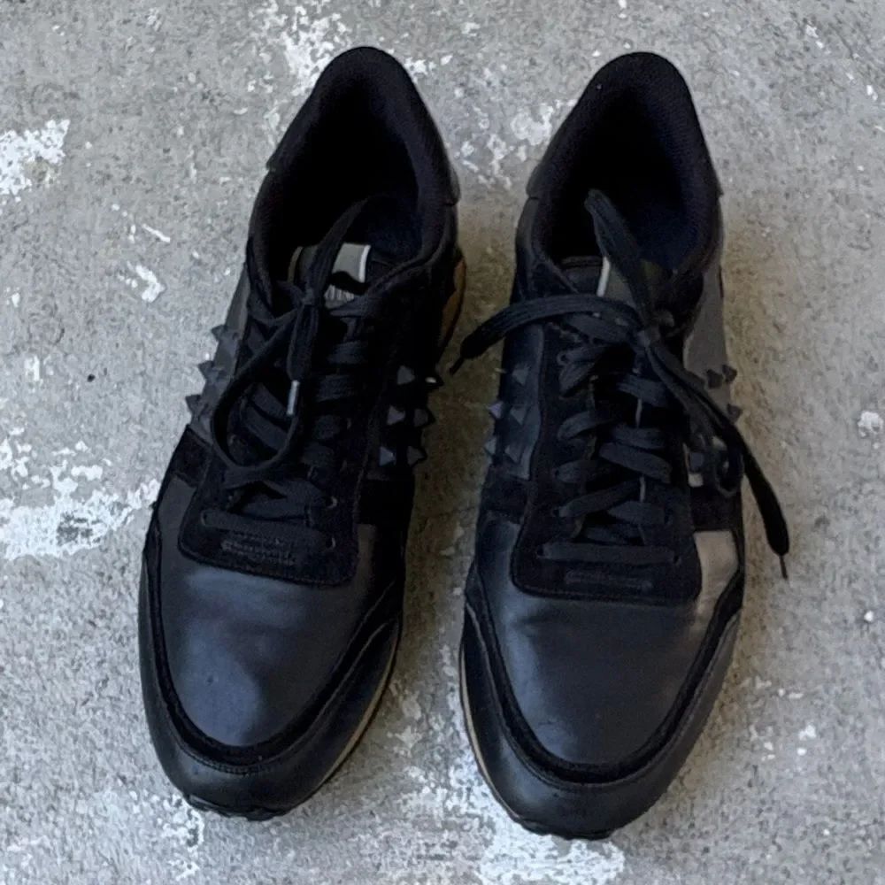 Valentino rock runner black sneakers
